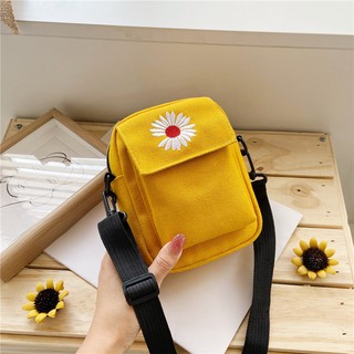(Freeship từ 50k) Túi đeo chéo nhỏ thêu hình hoa cúc