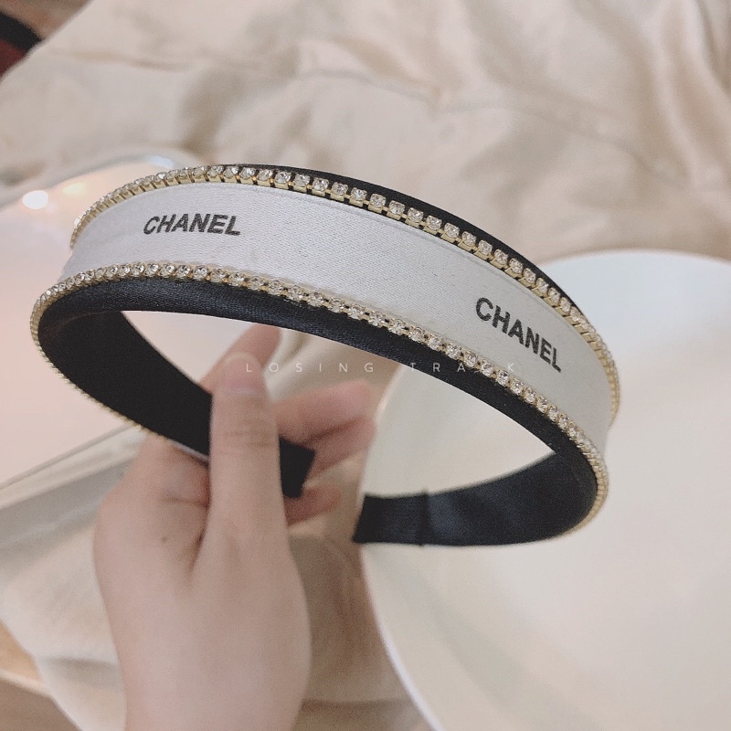Bờm tóc ch@n€l đính đá sang chảnh cho nữ B100