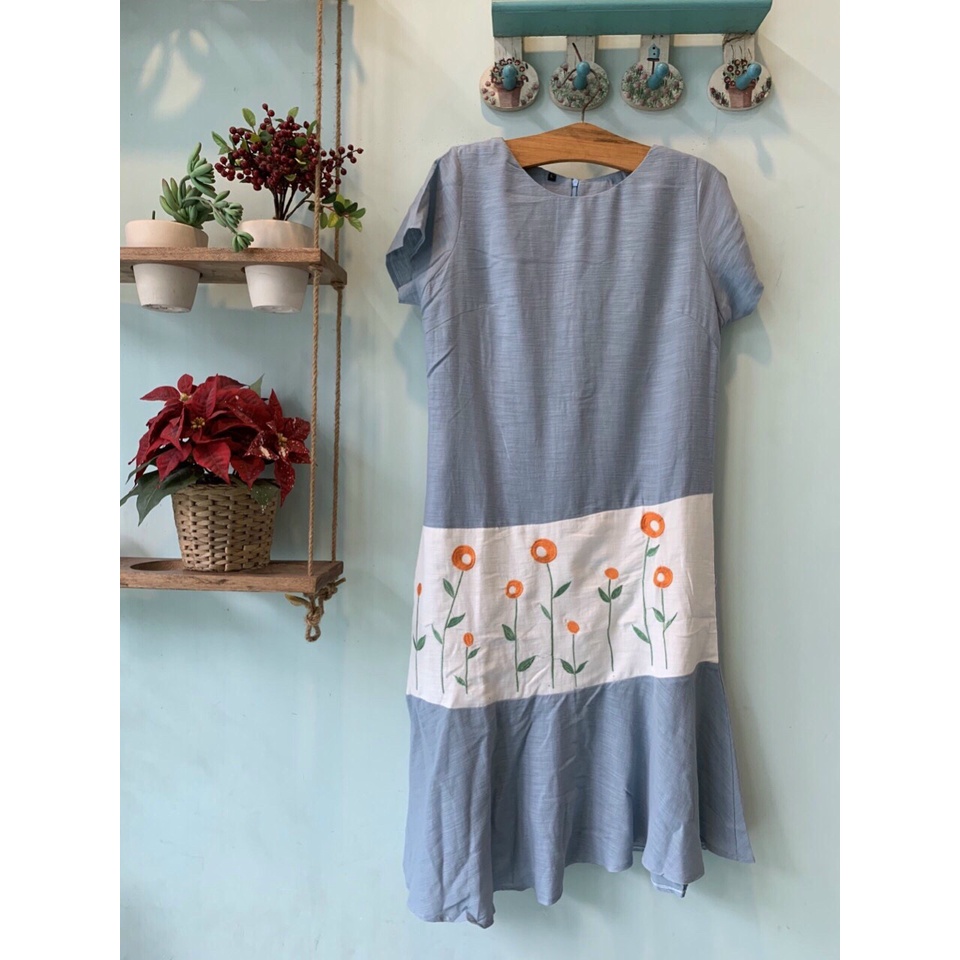 Đầm linen thêu nữ- hàng thiết kế- phong cách trẻ trung, sang trọng. MS:  ĐT032