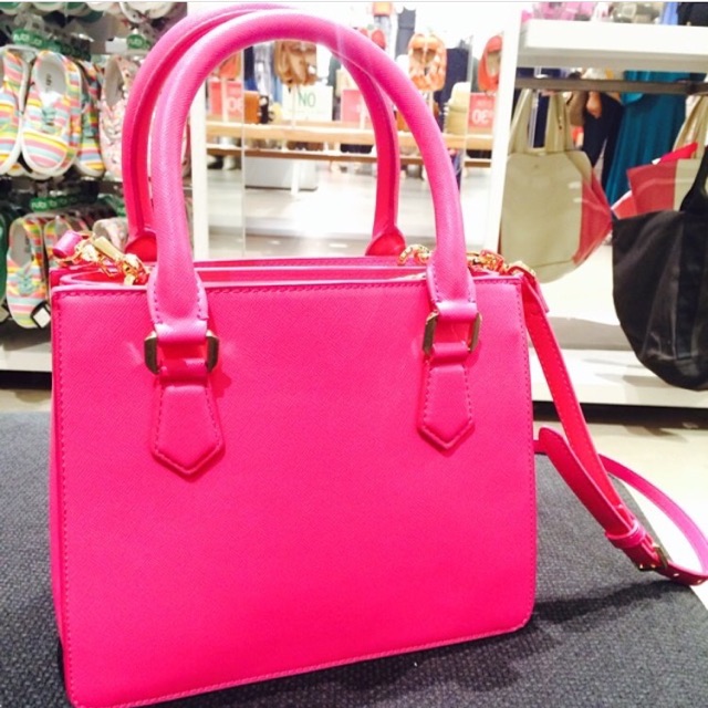 TÚI CHARLES & KEITH 