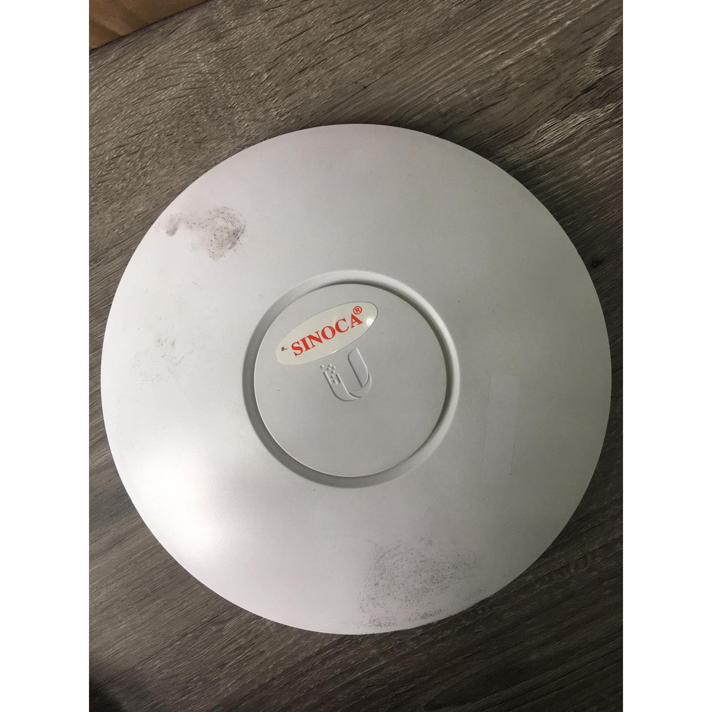 Thiết bị phát Wifi cao cấp UNIFI cả 200 user vẫn truy cập nhanh