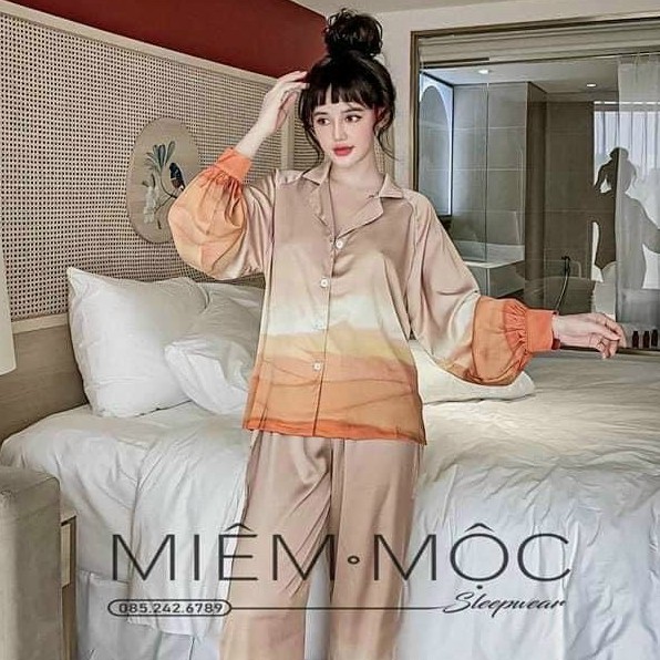 Đồ mặc nhà Vic's kiểu pijama nữ dáng dài lụa Latin - Bộ đồ ngủ họa tiết L115