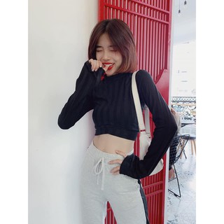 Crop tay dài loe bo bụng