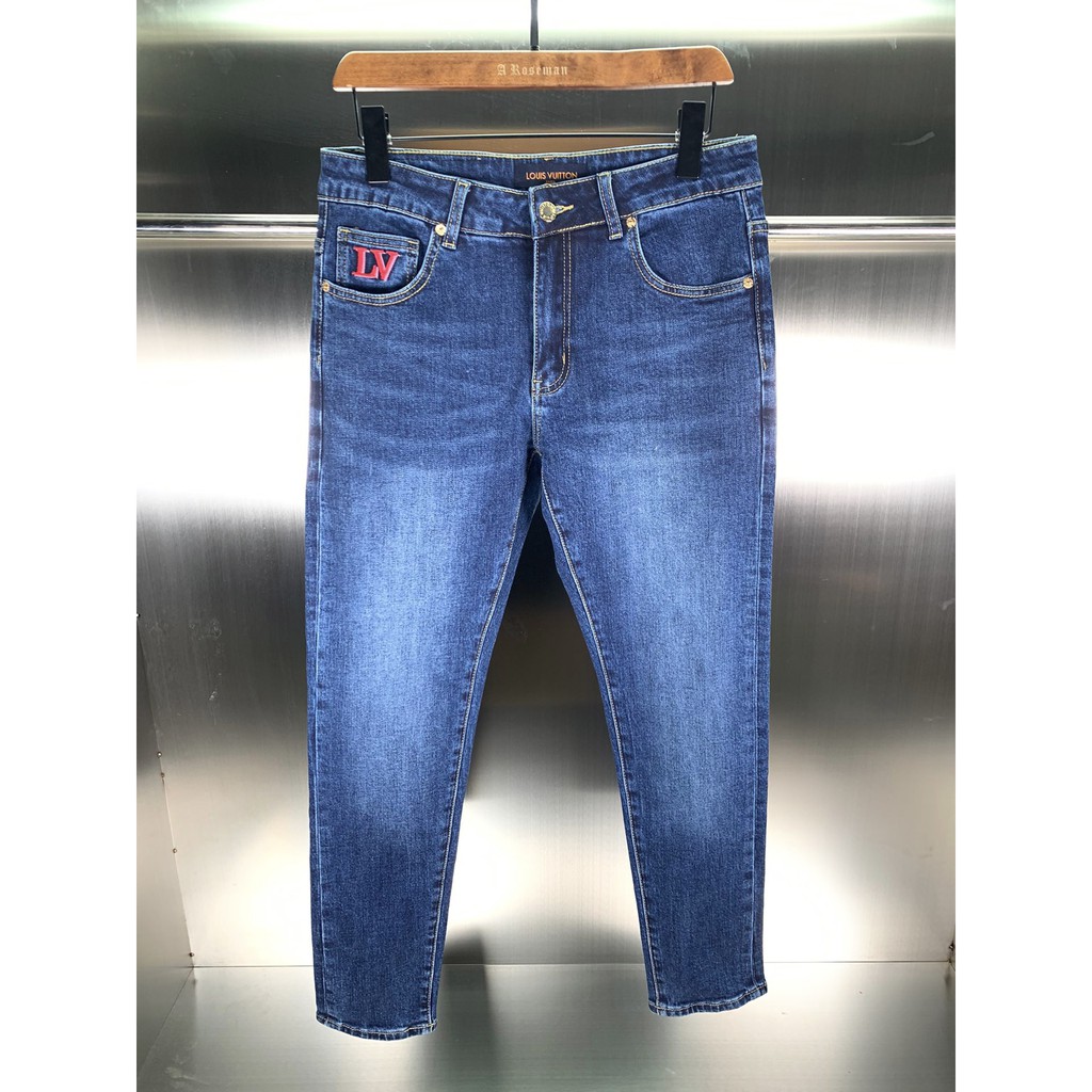 [HIGH FASHION] Quần Jean siêu cấp L-V trơn 1-1 on web logo thêu túi MLN HV size 28-34