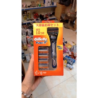 Bộ dao cạo Gillette Fusion tặng 10 lưỡi dao