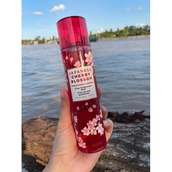 Xịt body mist hương Japan Cherry Blossom