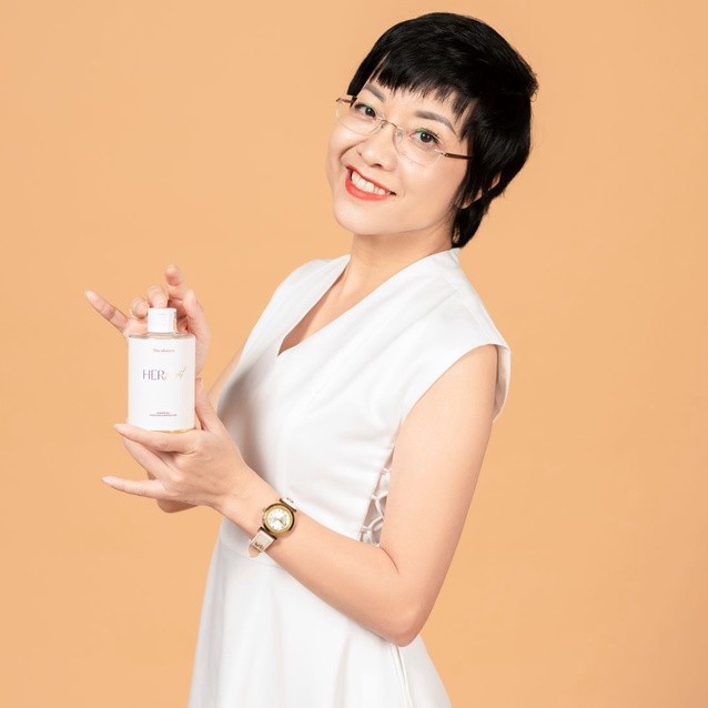 Gel Tắm Dưỡng Da Her Scent Shower Gel 250ml - Cấp ẩm - Sạch da