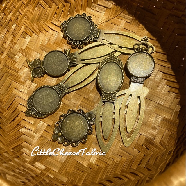 Little CheeseBookmark retro Kẹp sách/đánh dấu trang/bookmark thêu tay