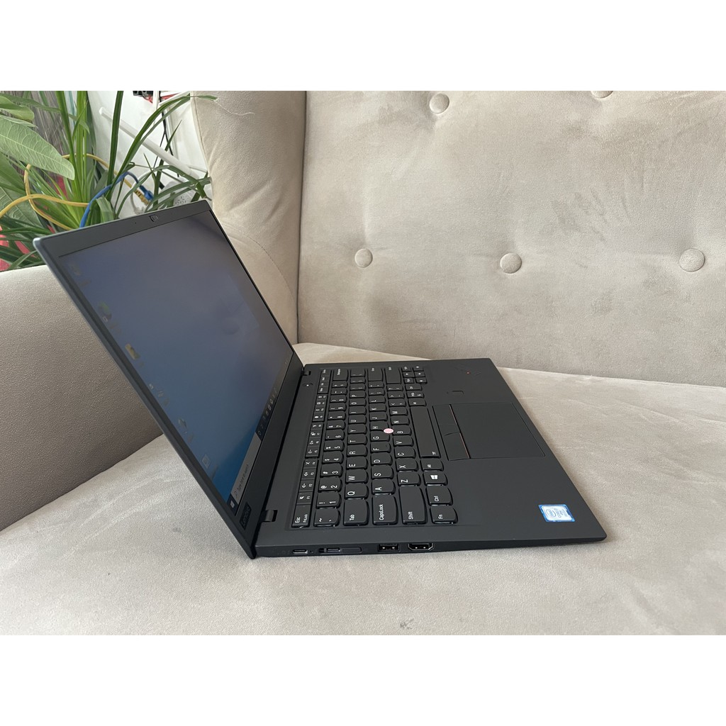 Máy tính Laptop Lenovo Thinkpad X1 Carbon Gen 6/ Core i7-8650U/ Ram 16GB/ SSD 256GB