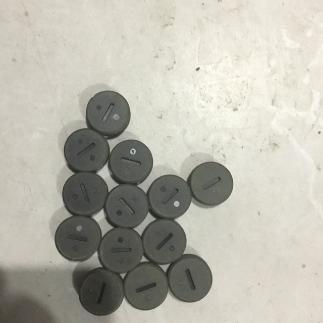 Nắp chổi than 153A