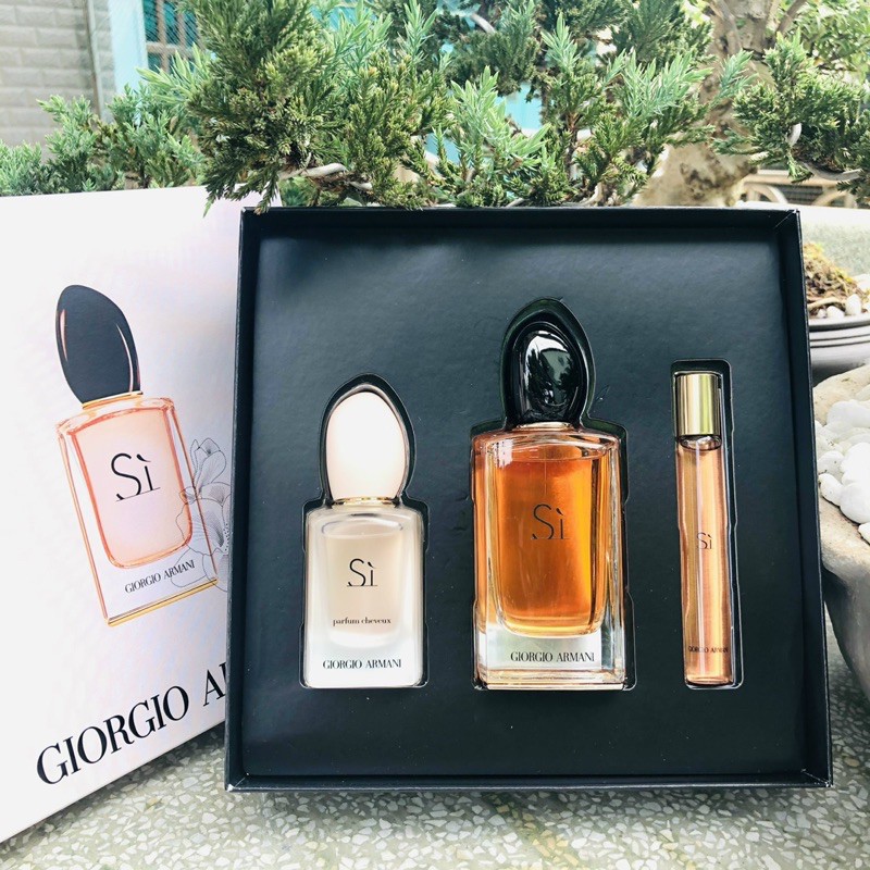 Bộ sưu tập Sì Giorgio Armani