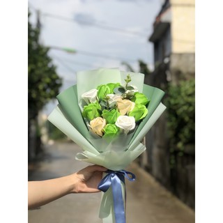 (Quà tặng ngày Nhà giáo Việt Nam) Bó hoa sáp 12 bông tone màu xanh lá cây (Tặng thiệp) - Ảnh thật và video