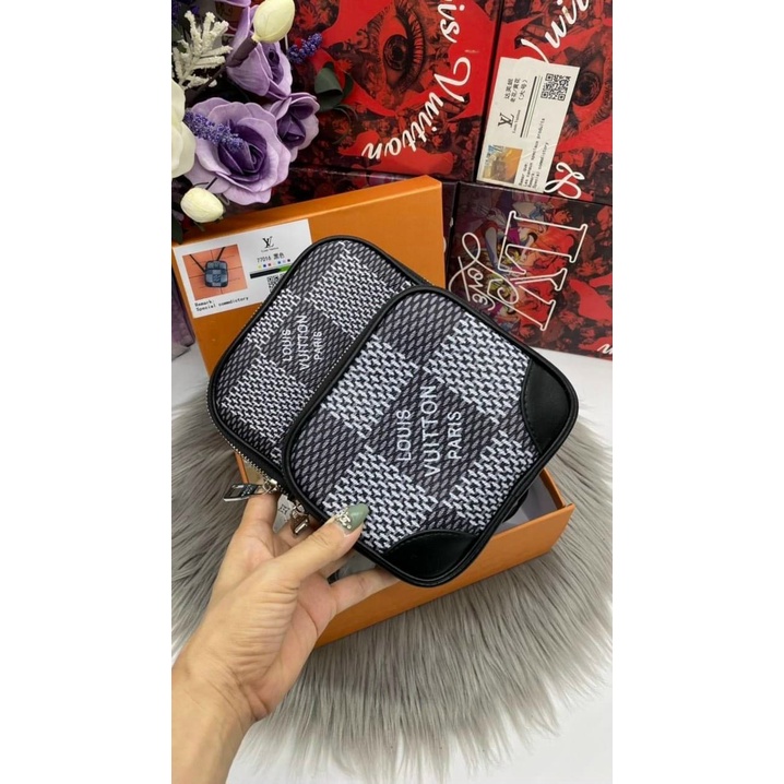 Túi đeo chéo thể thao caro thời trang unisex