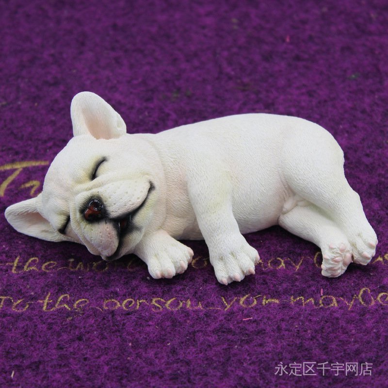 Chú Chó Bull Pháp Dễ Thương Dùng Trang Trí Xe Hơi