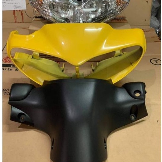 bộ nhựa võ đầu , bợ cổ xe Jupiter V màu vàng zin yamaha