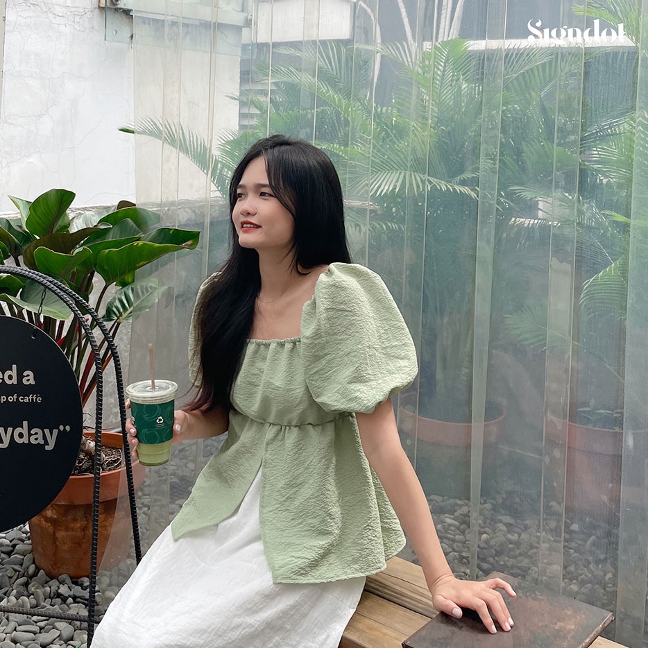 Áo tay bồng cổ vuông xẻ vạt xanh mint - Mint Foam Top