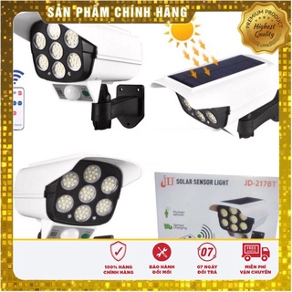 Đèn LED năng lượng mặt trời kiểu giả camera chống trộm, tự động bật tắt |Tuanboutique