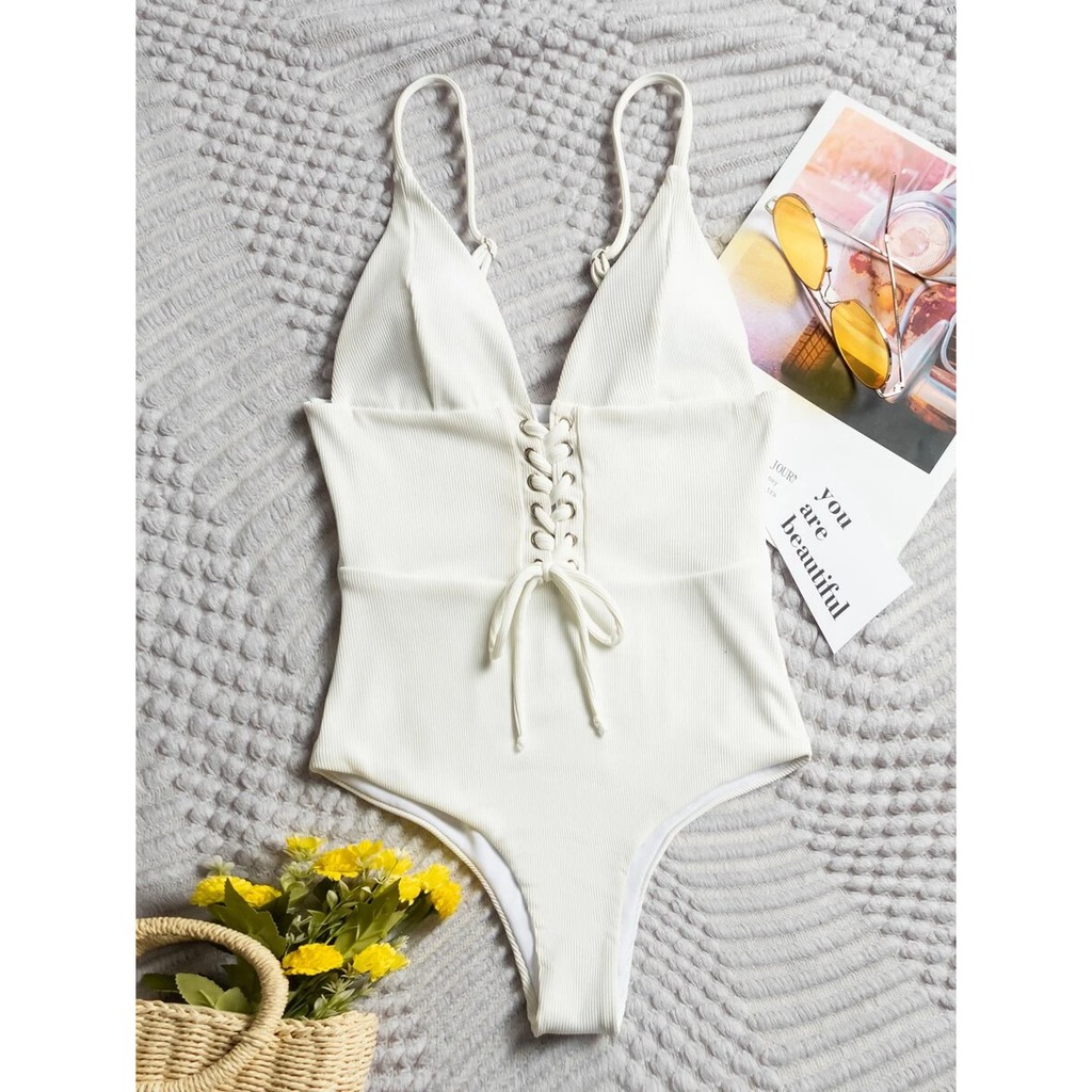 [BKN486] &lt;HÀN&gt; BODYSUIT TRẮNG VẢI GÂN ĐAN DÂY NGỰC KIỂU HÀN