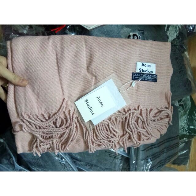 KHĂN ACNE STUDIO HÃNG GIÁ HẠT DẺ