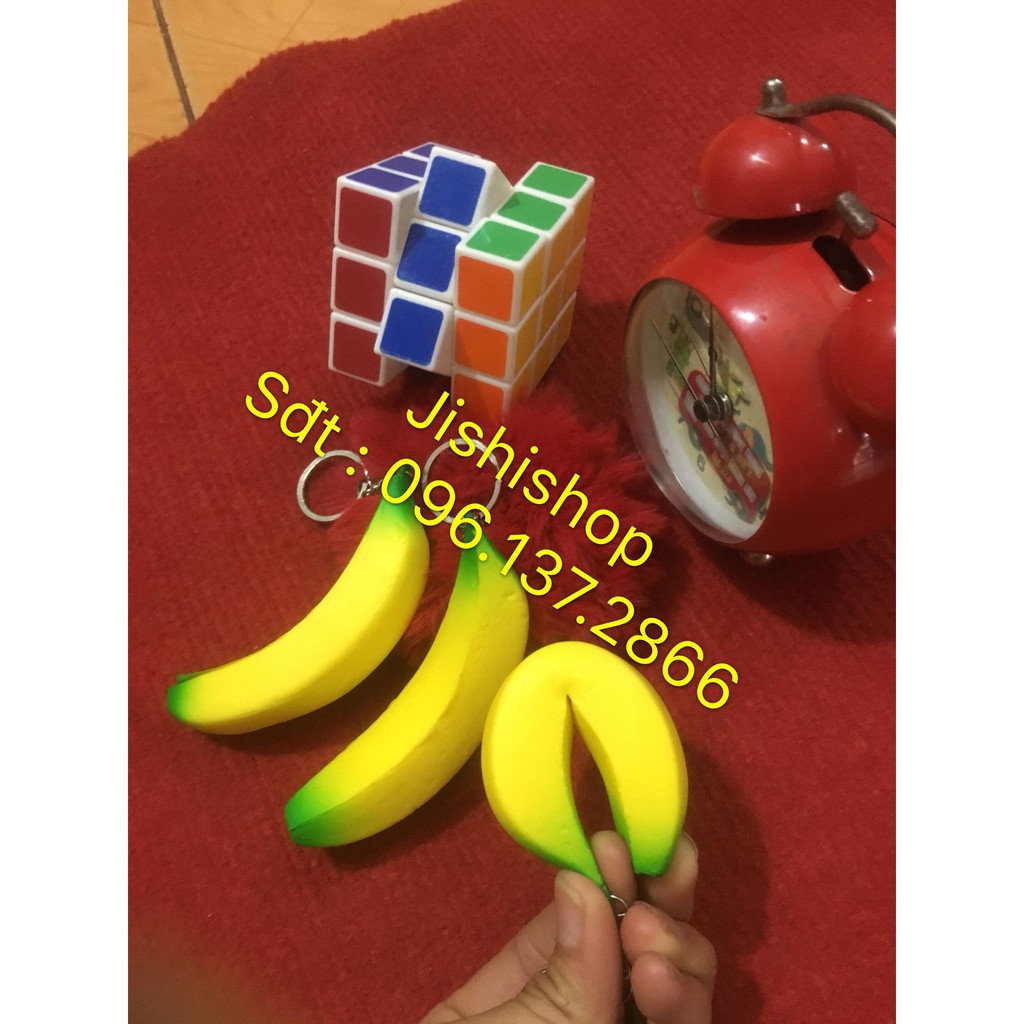 Squishy trái chuối làm móc khóa bán nghỉ