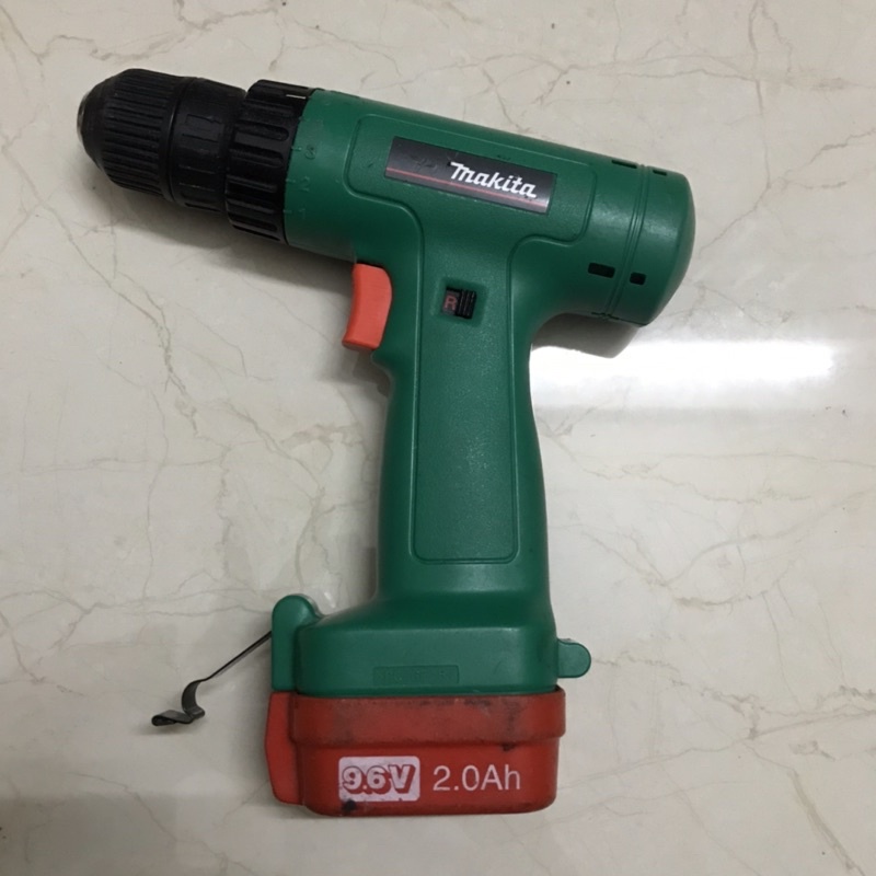 Khoan pin nhật bãi makita 9.6v (Thân máy + pin)