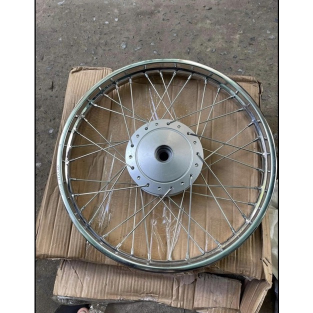 Cặp bánh  căm đùm wave 110 zin