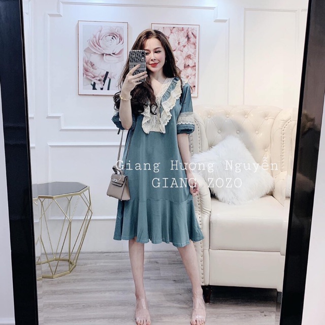 Váy cổ bèo