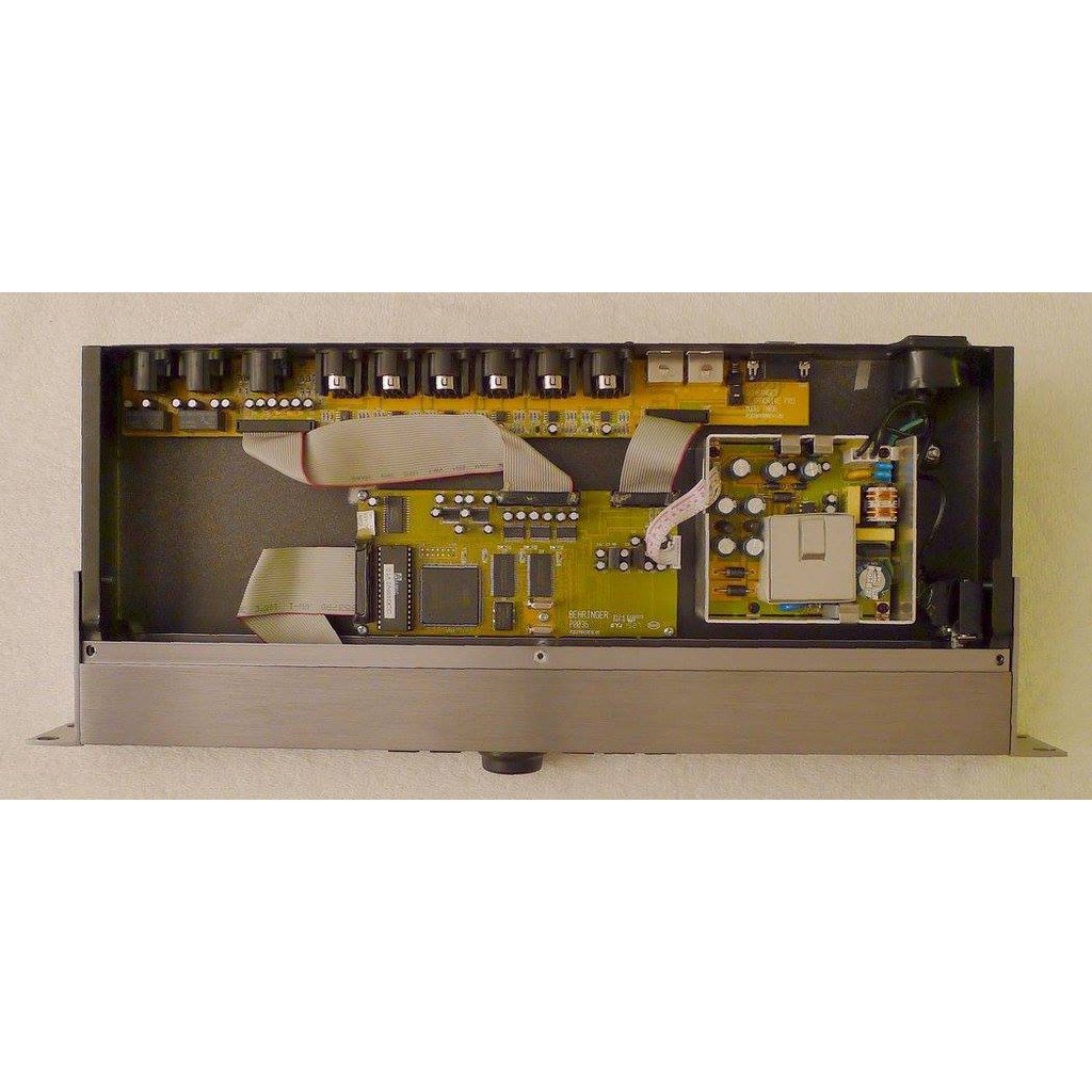 CONTROLLER BEHRINGER  DCX2496 CHÍNH HÃNG DÀNH CHO HỆ THỐNG ÂM THANH SÂN KHẤU