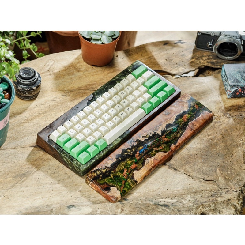 Vỏ bàn phím + kê tay theo bộ.Case keyboard + Wrist Rest