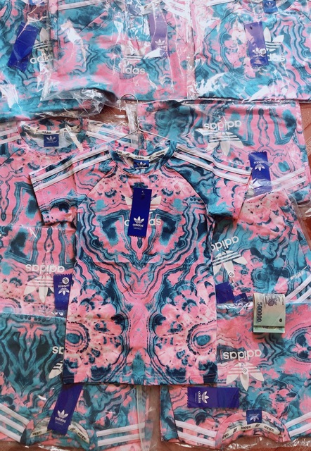 Váy Adidas cho bé yêu