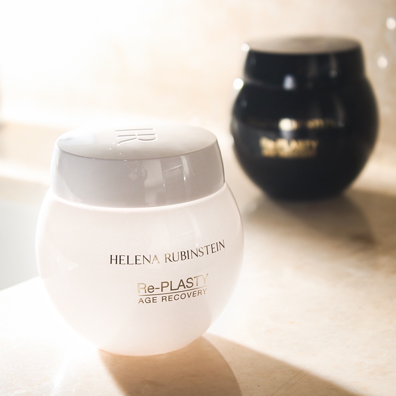 Kem Dưỡng Da Mặt Ban Ngày Giúp Làm Trắng Và Săn Chắc Da Chống Lão Hóa