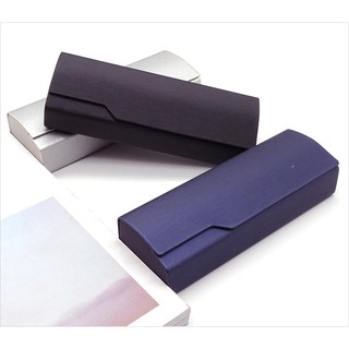 Hộp đựng kính cận thời trang