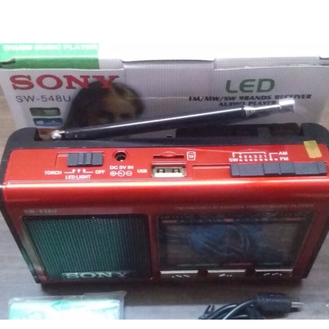 Đài radio Sony SW-548 đọc thẻ nhớ usd,có đèn led