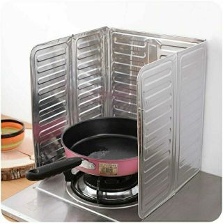 Vách ngăn chống văng dầu mỡ