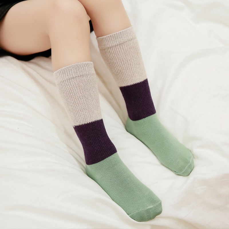 Tất thể thao bằng cotton dùng cho trẻ nhỏ