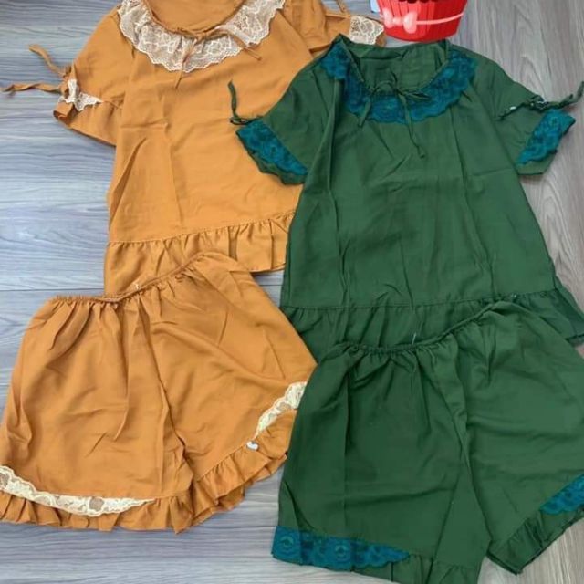 Chuyên bỏ sỉ số lượng các mặt hàng quần áo .địa chỉ phường hắc dịch thị xã phú mỹ bà rịa vũng tàu. Khách có