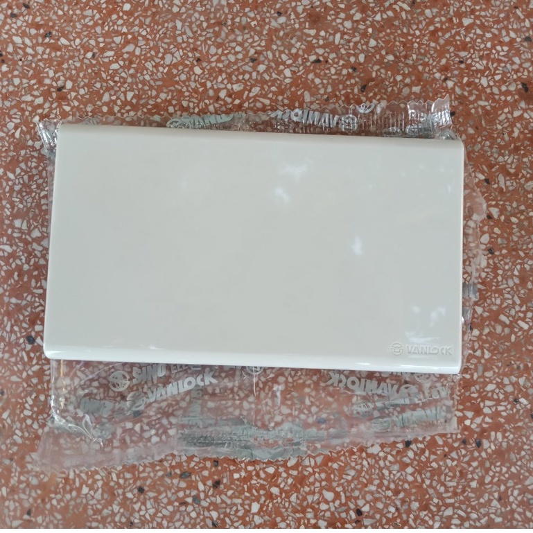 Mặt điện che kín  Sino