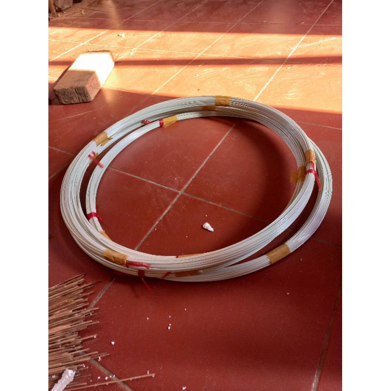 Nan cáp quang làm lồng chim
