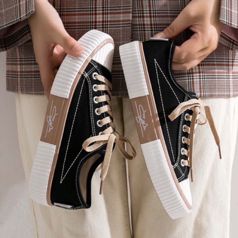 GIÀY SNEAKER VẢI CANAVS MỚI