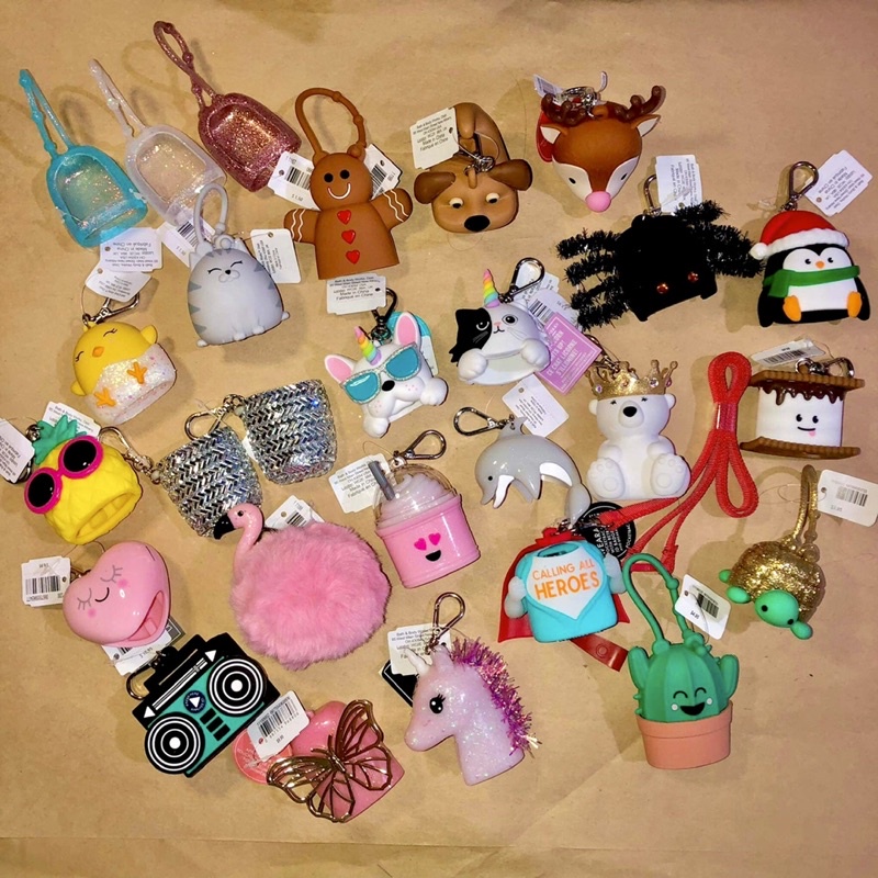 Móc treo nước rửa tay khô nhiều mẫu thú khác nhau