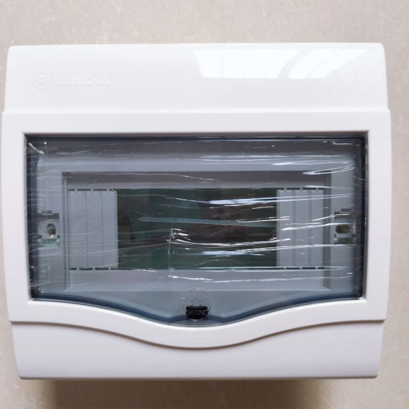 Tủ điện mặt nhựa bóng , đế nhựa chứa 5-8 Module SINO V4FC5/8SA