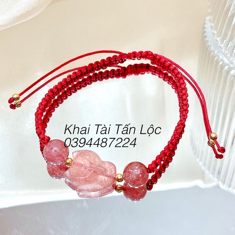 Vòng tay hồ ly chỉ đỏ đá t.anh dâu Tây tình duyên may mắn