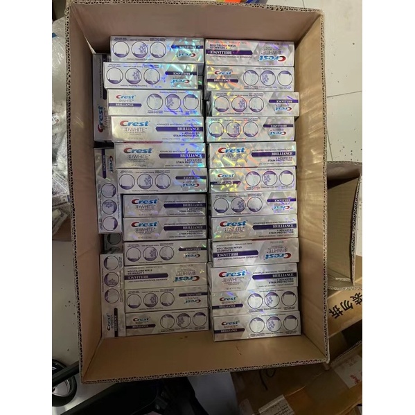 KEM ĐÁNH RĂNG CREST 3D WHITE WHITENING THERAPY FRESH