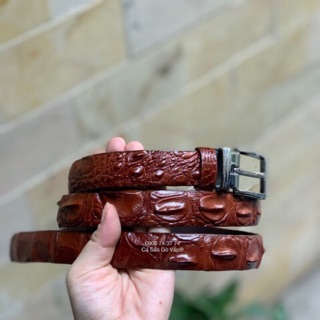 Dây Nịt Nữ Da Cá Sấu Màu Nâu Đỏ