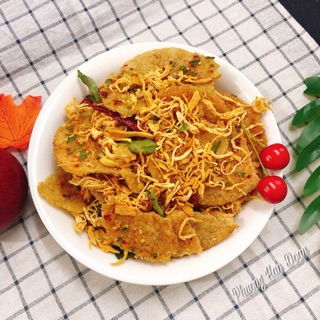 Cơm cháy lắc khô gà lá chanh (loại ngon)