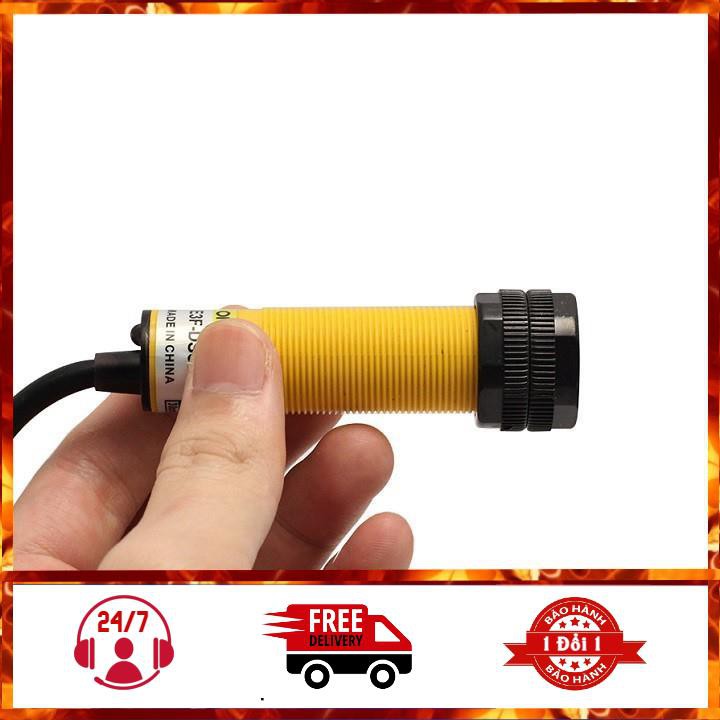 Cảm Biến Khoảng Cách Omron NPN 30CM Thường Mở