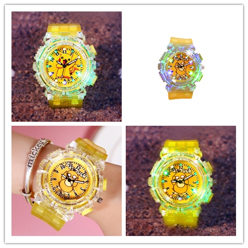 Đồng Hồ Đeo Tay Họa Tiết Hoạt Hình Pikachu / Vịt Có Đèn LED Phát Sáng Dành Cho Bé Trai Và Bé Gái