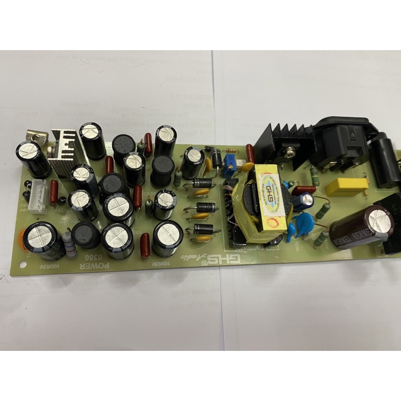 Bo nguồn mixer SOUNDCRAFT