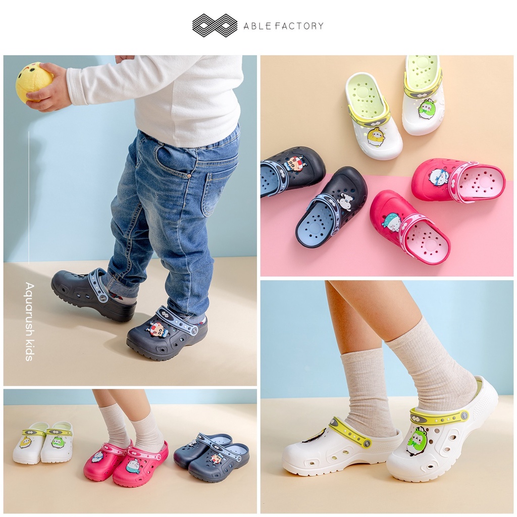 Giày crocs bằng EVA chống trượt / chống vi khuẩn kèm jibbitz xinh xắn cho trẻ em