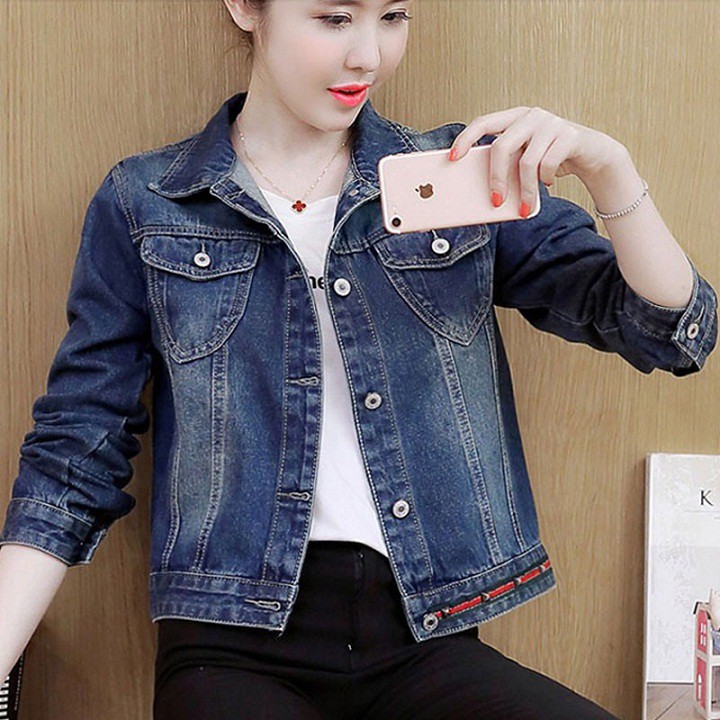 Áo khoác jean viền túi